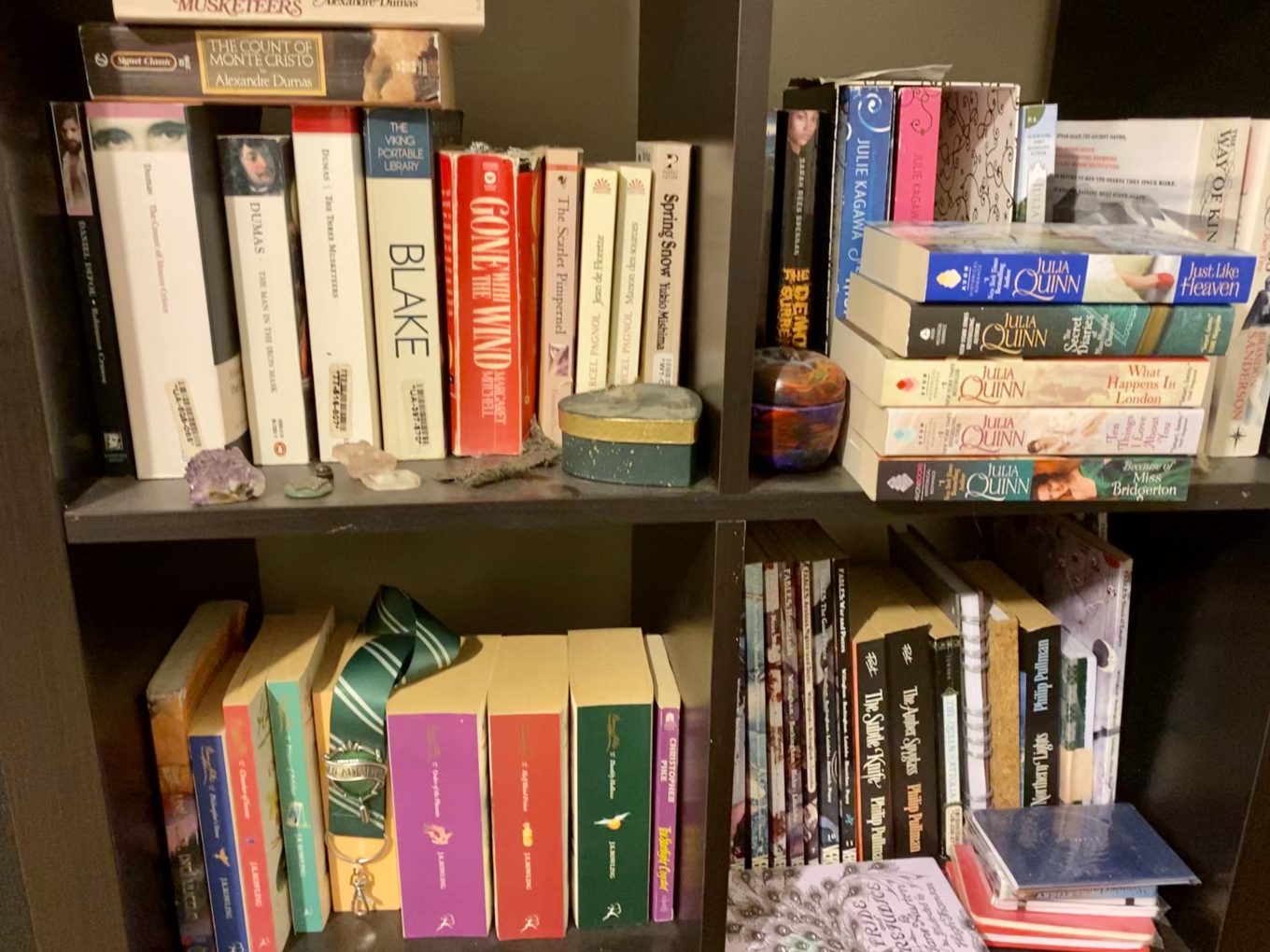 bookshelf